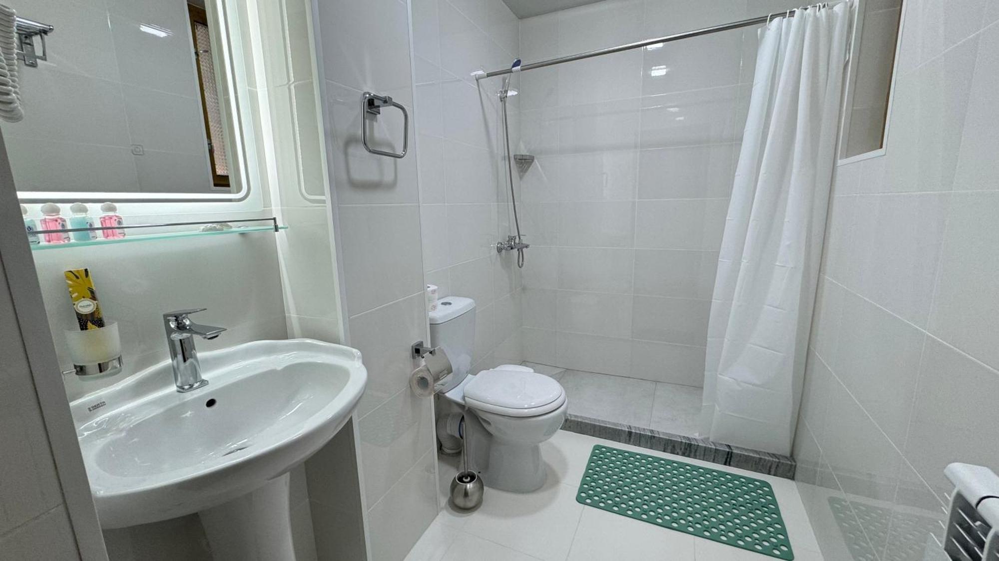 Mahbubakhon Guest House In Old City Buxoro Luaran gambar