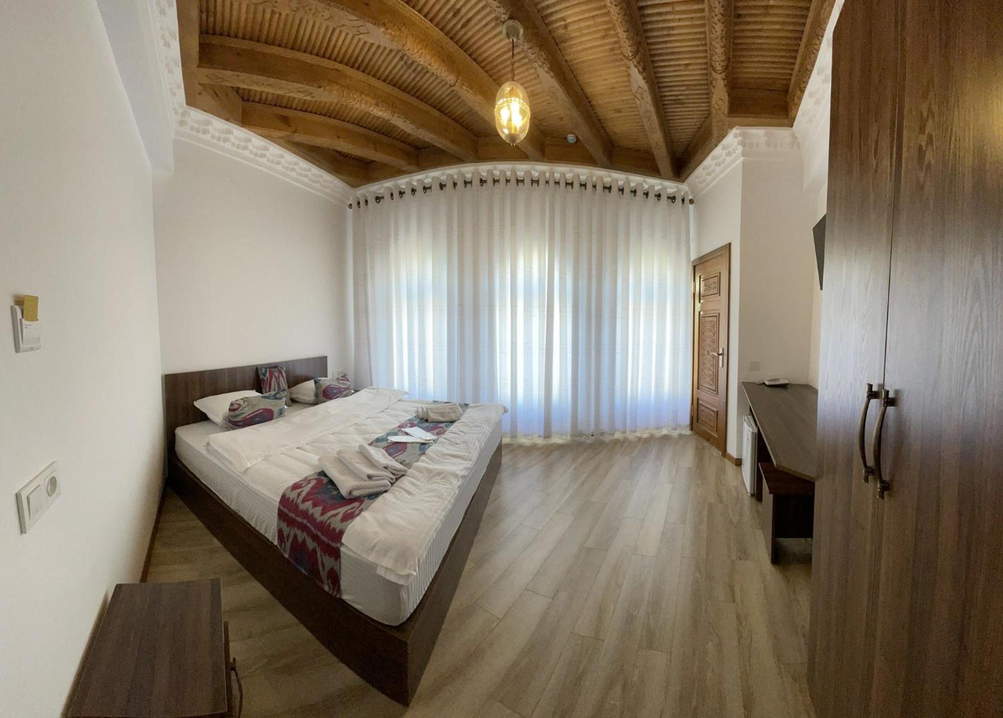Mahbubakhon Guest House In Old City Buxoro Luaran gambar