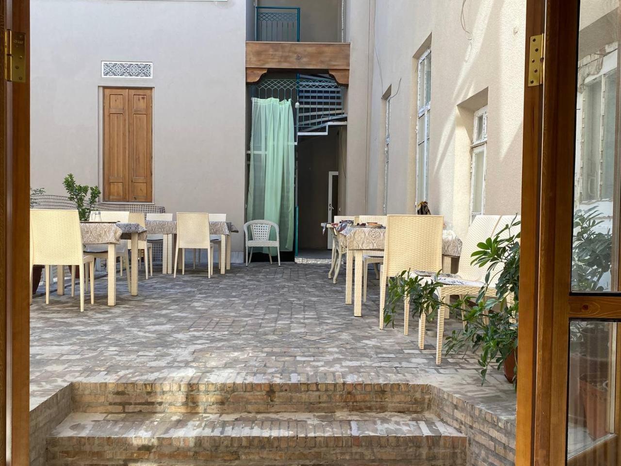 Mahbubakhon Guest House In Old City Buxoro Luaran gambar